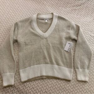 Women’s Nine West V-Neck Sweater, BNWT, Size XS